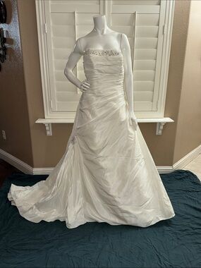 Alfred Angelo 2180 Wedding Dress Gown Diamond White